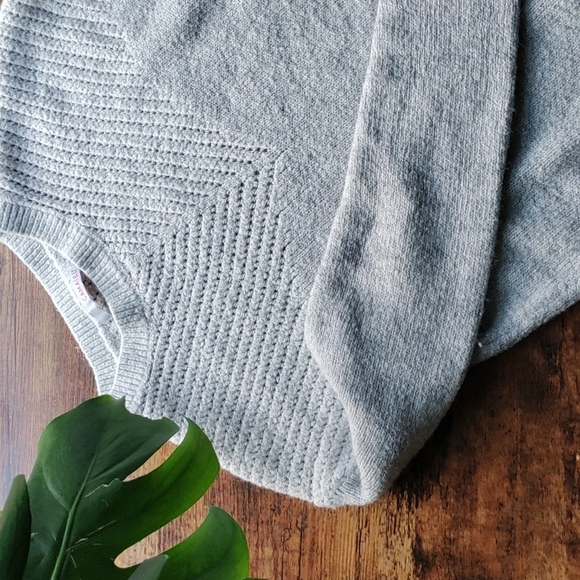 MINIMALIST |CAMAÏEU | THICK KNIT | NEUTRAL | JEWEL NECK | CASUAL | WINTER| CLEAN - Picture 3 of 9